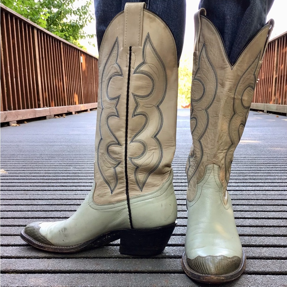 🤠 Vintage Laramie mint green Cowboy Boots - Picture 3 of 14